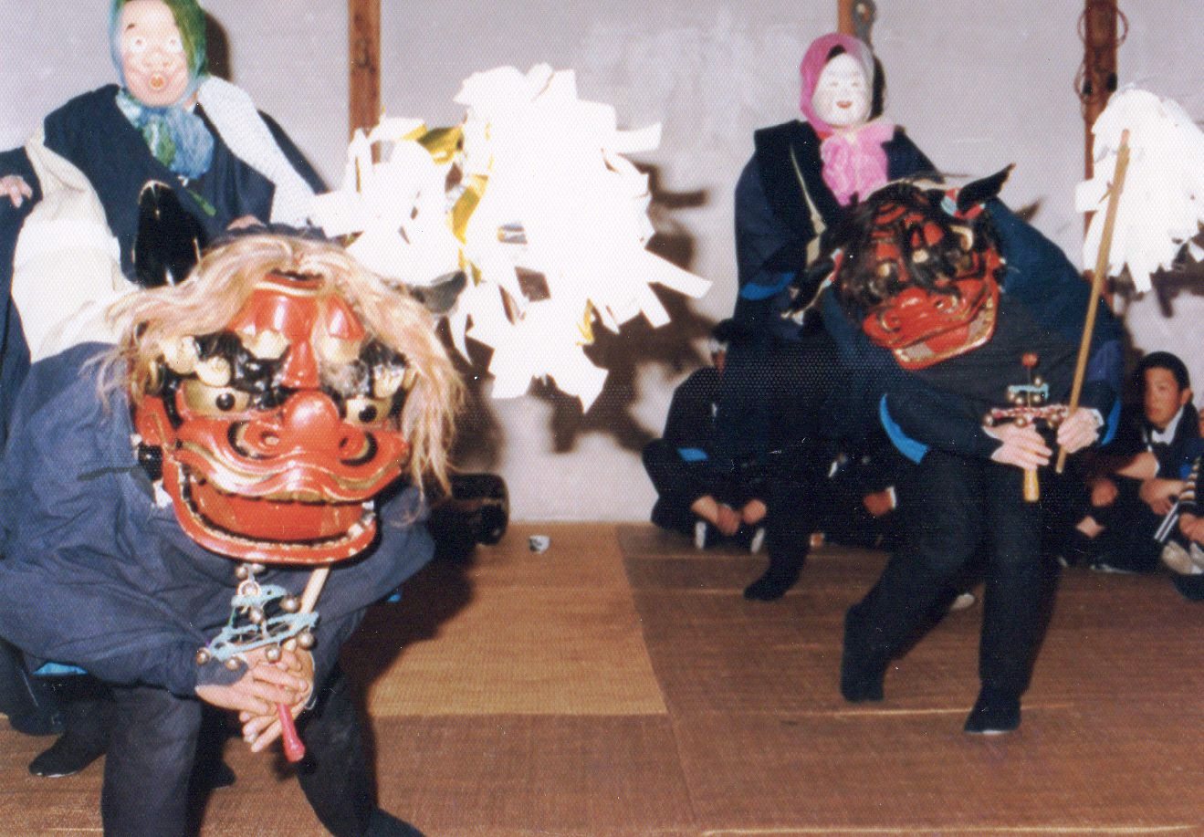 羽根尾の獅子舞の写真