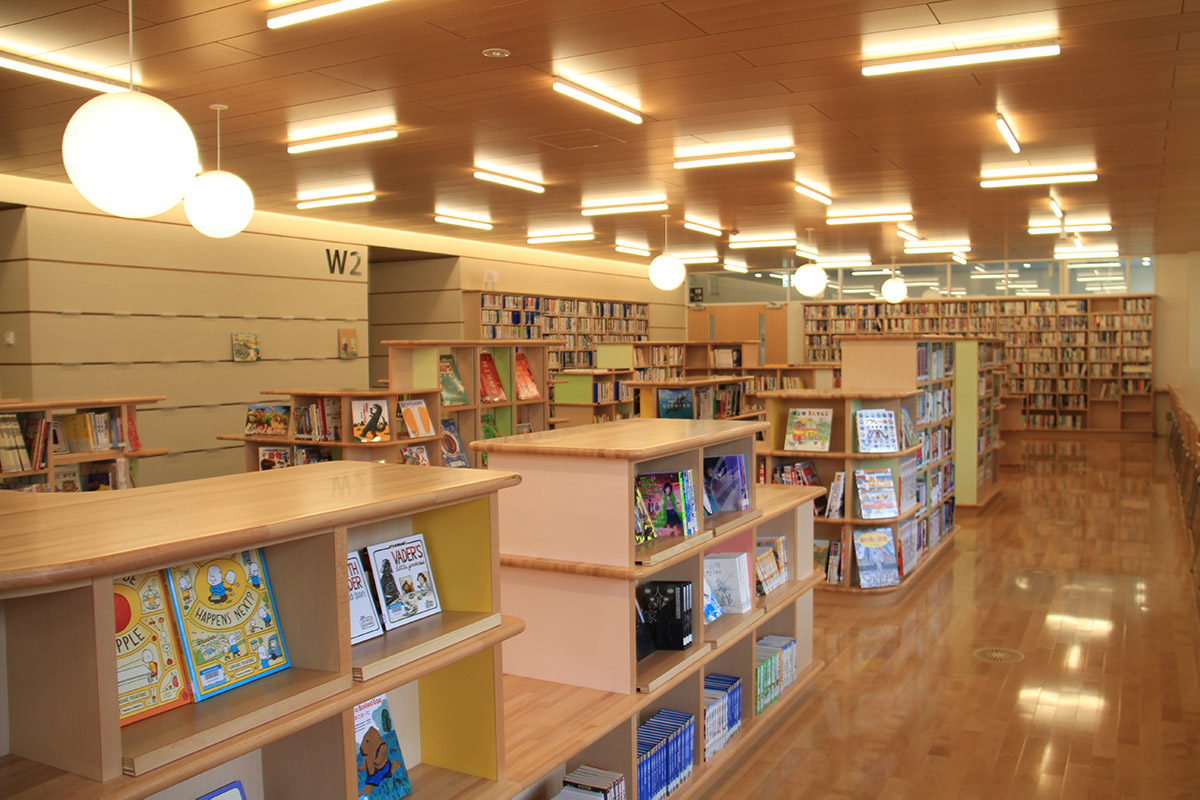 長野原町図書室内の写真